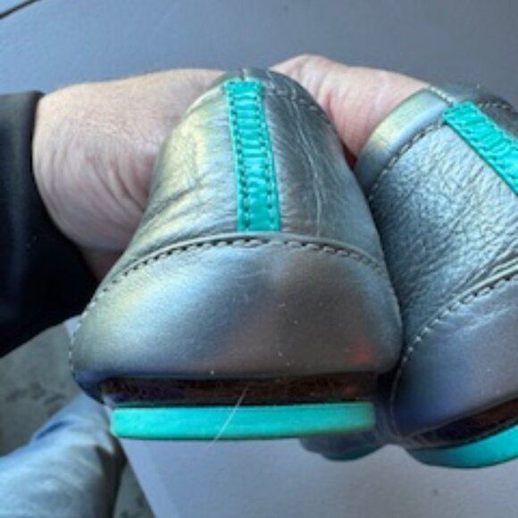 Tieks by Gavrieli Metallic Pewter, Size 11 - Picture 8 of 8